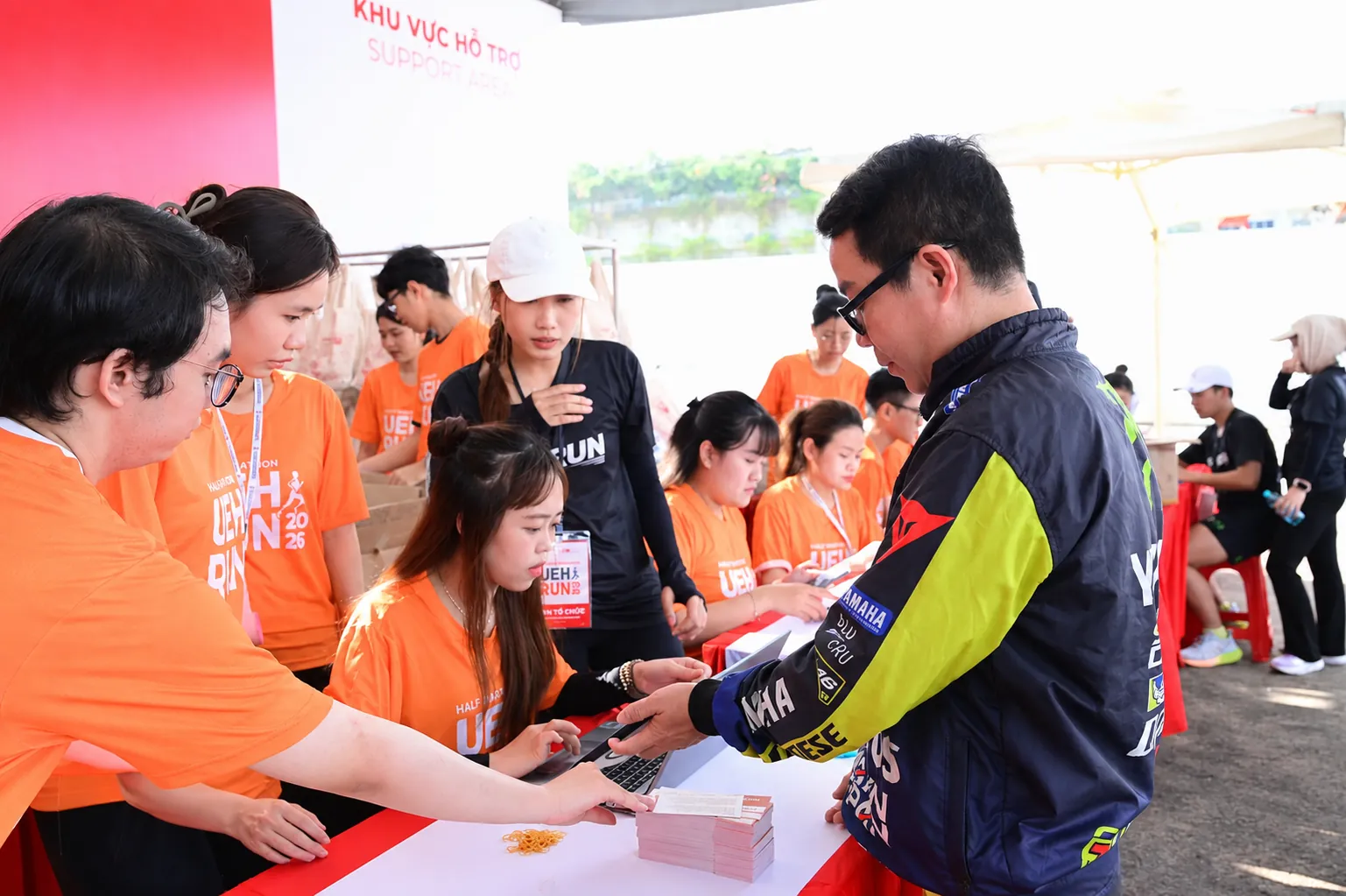 CHECK-IN NHANH, DỮ LIỆU CHÍNH XÁC