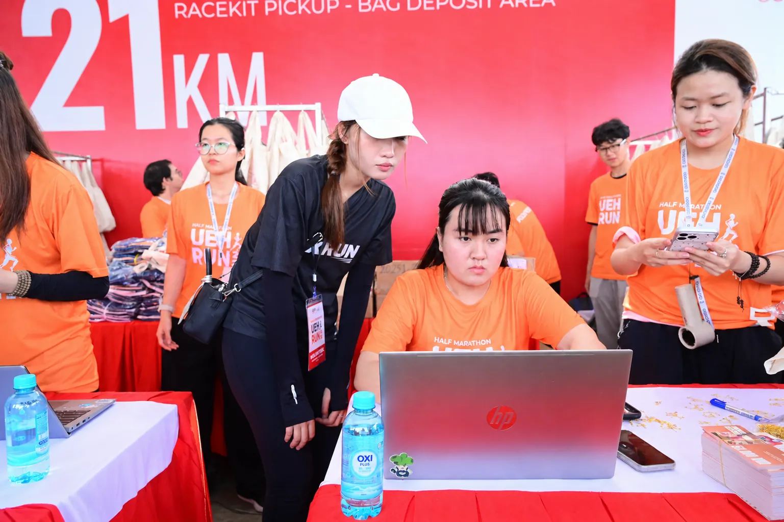 Chip RFID gắn trên BIB