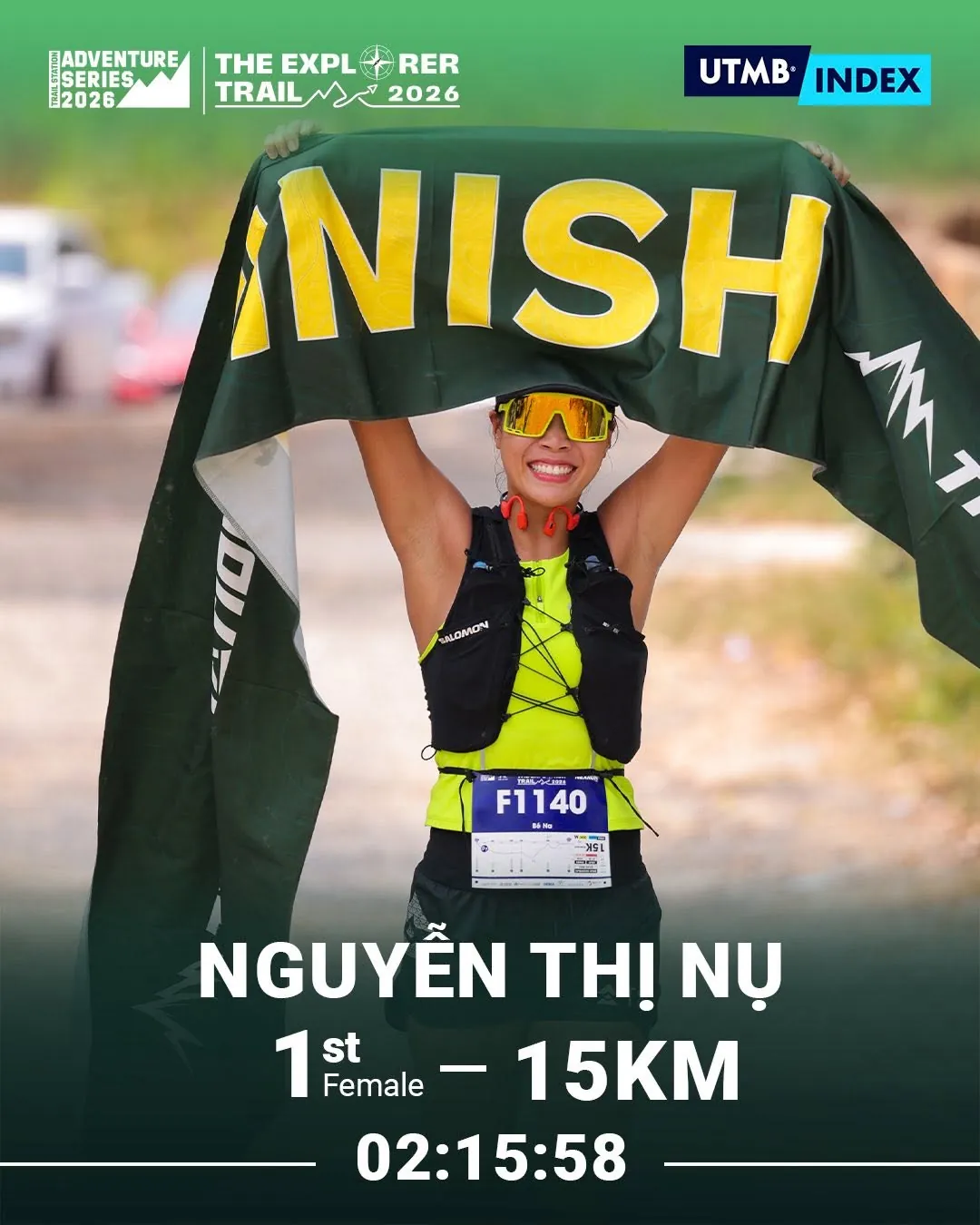 Vạch đích đánh dấu hành trình riêng của mỗi runner sau nhiều giờ trên địa hình Núi Dinh.